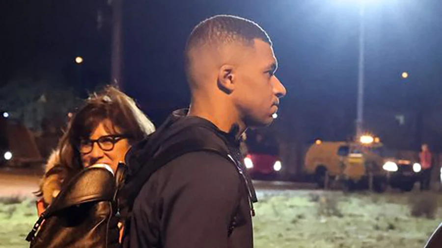 Mbappe không cam kết tương lai với PSG. ẢNH: GETTY