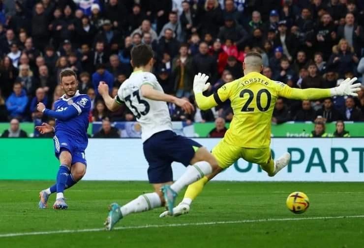 Tottenham gây thất vọng khi để thua tan nát trước Leicester City. Ảnh: Getty
