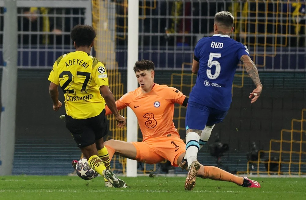 Pha solo của Karim Adeyemi giúp Dortmund rộng cửa đi tiếp. Ảnh Getty