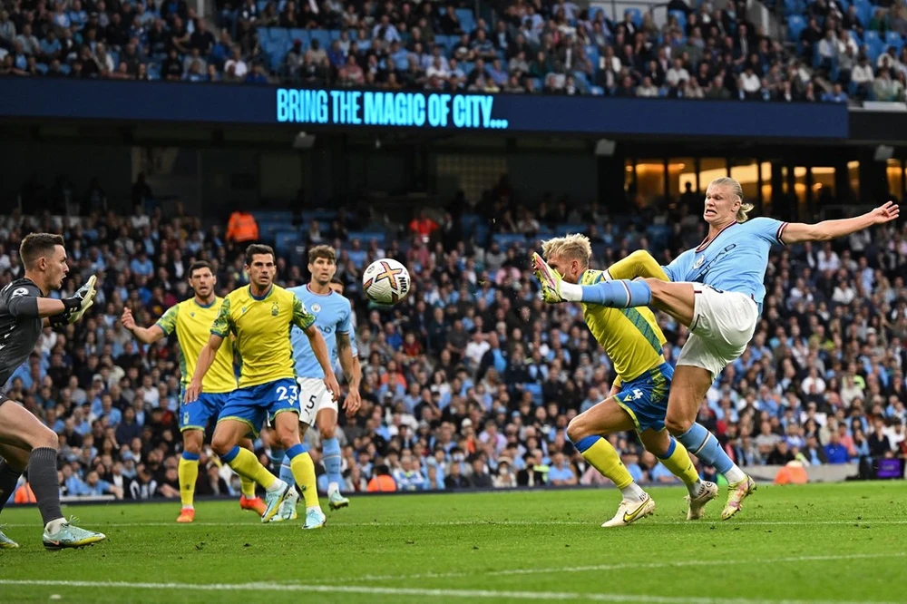 Erling Haaland từng lập hat-trick vào lưới Nottingham ở trận lượt đi. Ảnh: Getty