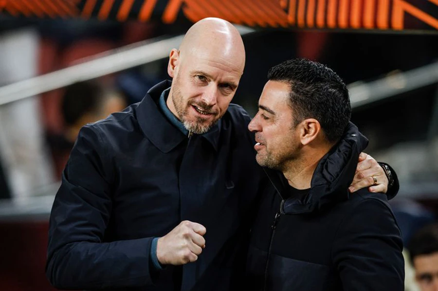 Ten Hag đối đầu với Xavi phân định thắng thua vào ngày mai. ẢNH: GETTY