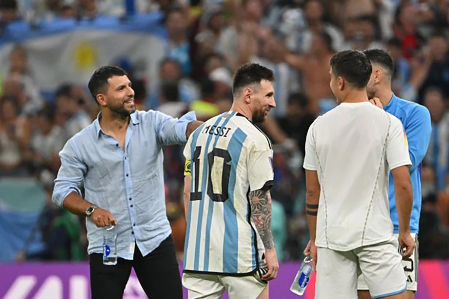 Aguero được xem là thành viên trong đội hình tuyển Argentina tại World Cup 2022 và ở cùng phòng với Messi. ẢNH: GETTY