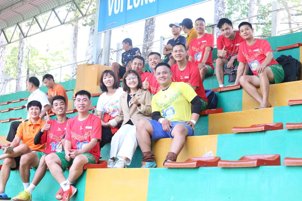 Các CĐV báo Pháp Luật TP.HCM