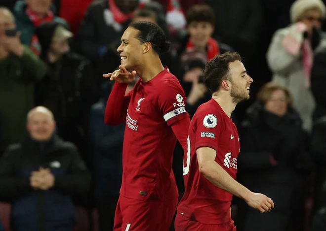 Liverpool có lại niềm vui chiến thắng sau khi đánh bại Wolves. Ảnh: Getty
