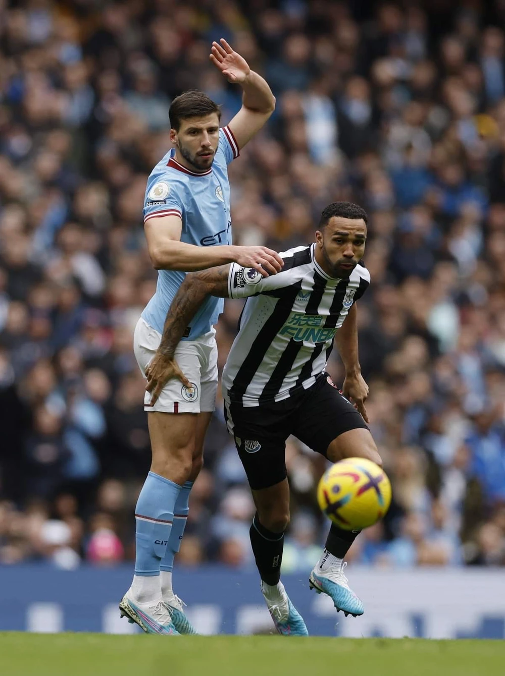Hàng thủ Man City phong tỏa hoàn toàn Callum Wilson và không cho Newcastle một cơ hội tấn công. Ảnh: Getty Hàng thủ Man City phong tỏa hoàn toàn Callum Wilson và không cho Newcastle một cơ hội tấn công. Ảnh: Getty