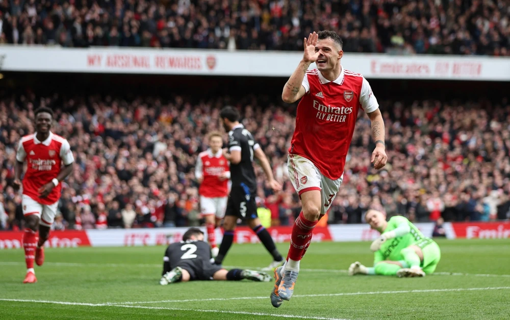 Arsenal đang bay cao ở đấu trường Premier League. Ảnh: Getty