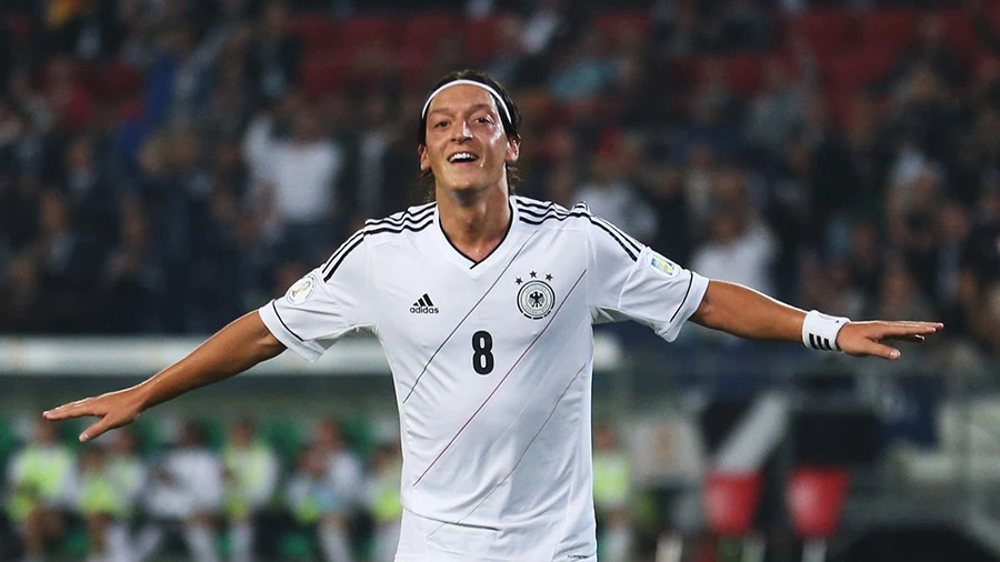 Ozil vô địch World Cup 2014 cùng tuyển Đức. ẢNH: GETTY