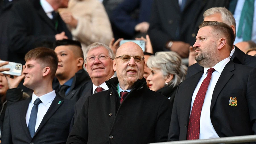 Gia đình Glazer vẫn chưa quyết định có bán MU hay không. ẢNH: GETTY