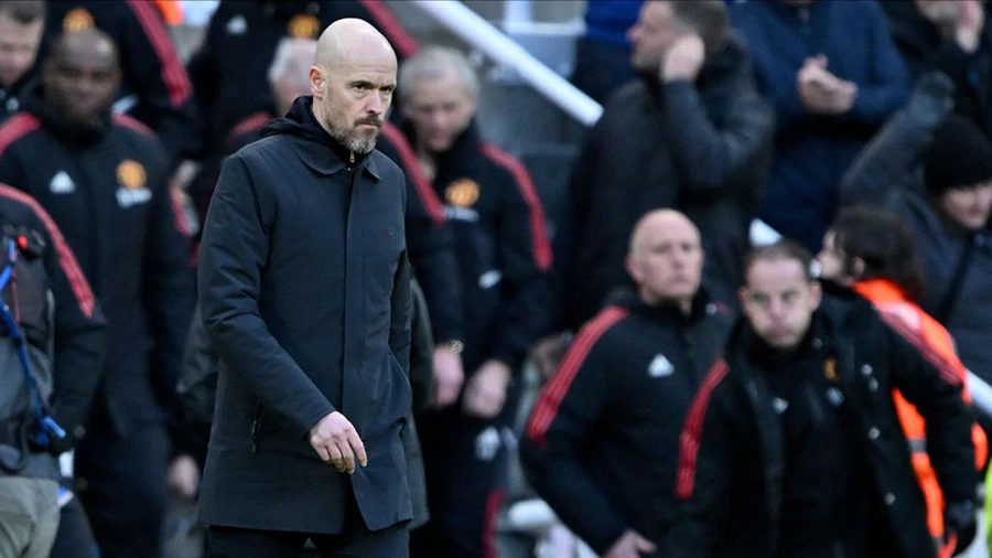 Ten Hag nổi tiếng nghiêm khắc và quyết đoán trong việc xử lý các vấn đề ở MU. ẢNH: GETTY