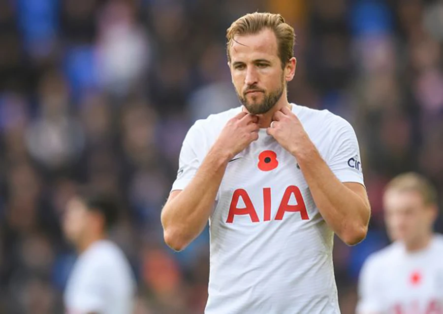 Harry Kane sẽ dứt áo Tottenham ra đi nhằm tìm kiếm danh hiệu đầu tiên trong sự nghiệp cầu thủ của mình? ẢNH: GETTY