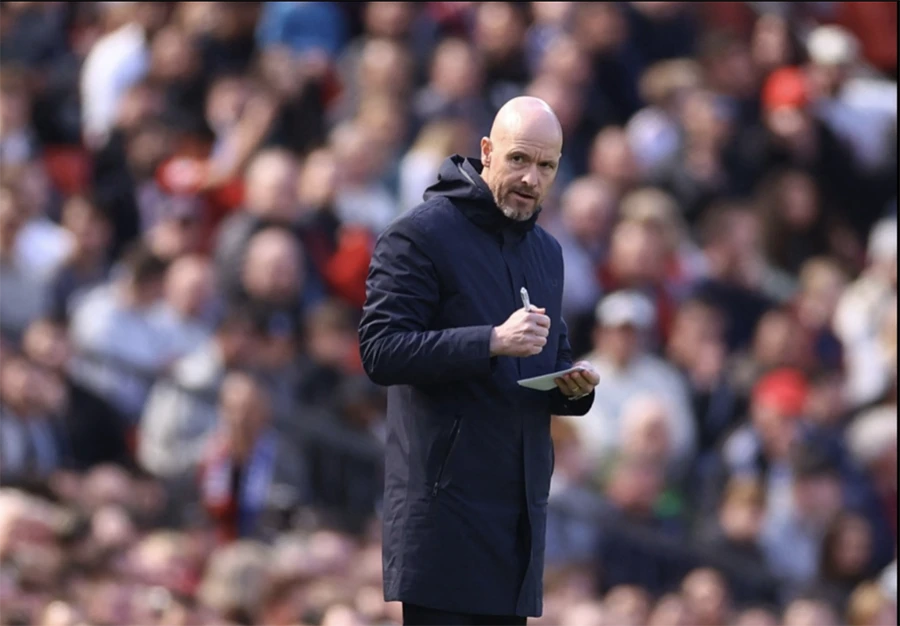 HLV Ten Hag phải tính toán phương án MU phải thi đấu mà vắng Rashford. ẢNH: REUTERS