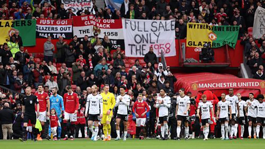 Nhiều năm qua, fan MU tổ chức nhiều cuộc biểu tình kêu gọi nhà Glazer out. ẢNH: GETTY