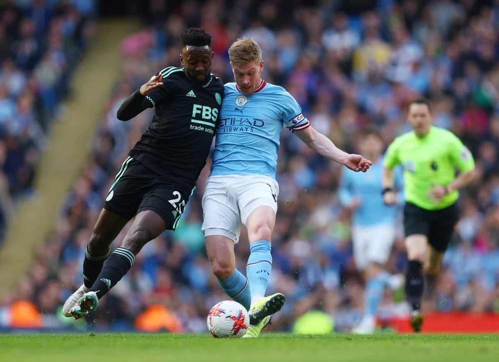 Tuyến giữa của Man City quá mạnh so với Leicester City. Ảnh: Getty