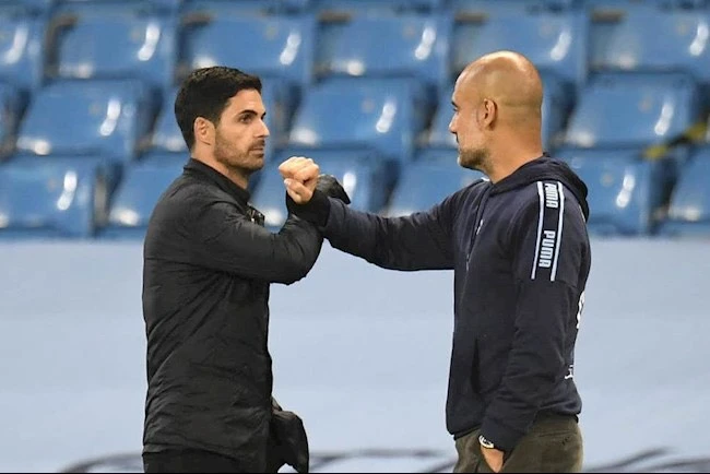 Pep Guardiola đối đầu với trợ lý cũ Mikel Arteta cho ngôi vô địch Premier League mùa này. ẢNH: GETTY