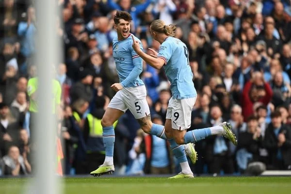 Haaland và Stones cùng nhau lập công trong chiến thắng của Man City trước Leicester City. ẢNH: GETTY