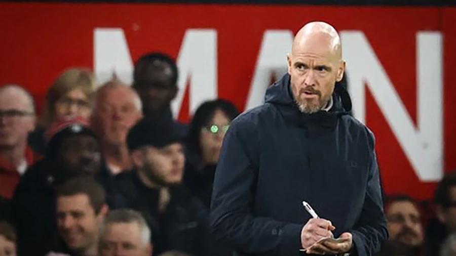 Ten Hag phải tính toán để giúp MU trước mắt vượt qua được 3 trận đấu cực kỳ quan trọng sắp tới. ẢNH: GETTY