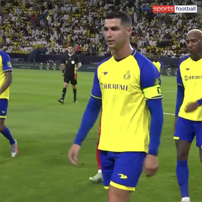 Ronaldo ngày càng gắt gỏng và thường xuyên bày tỏ thái độ bất mãn trên sân. ẢNH: SKY SPORTS