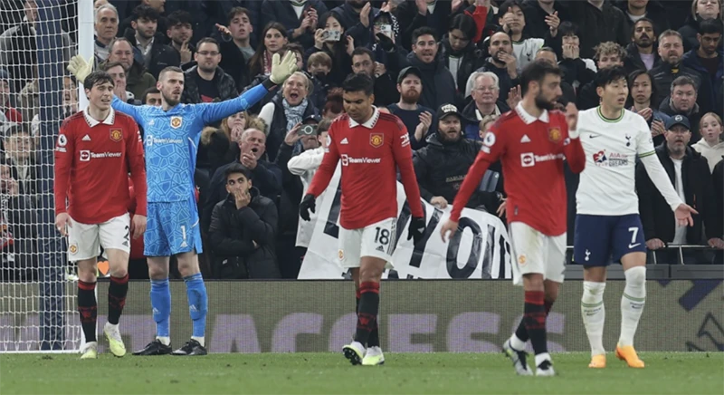 MU đánh rơi 2 điểm đầy đáng tiếc trước Tottenham sau khi đã dẫn trước 2-0. ẢNH: GETTY