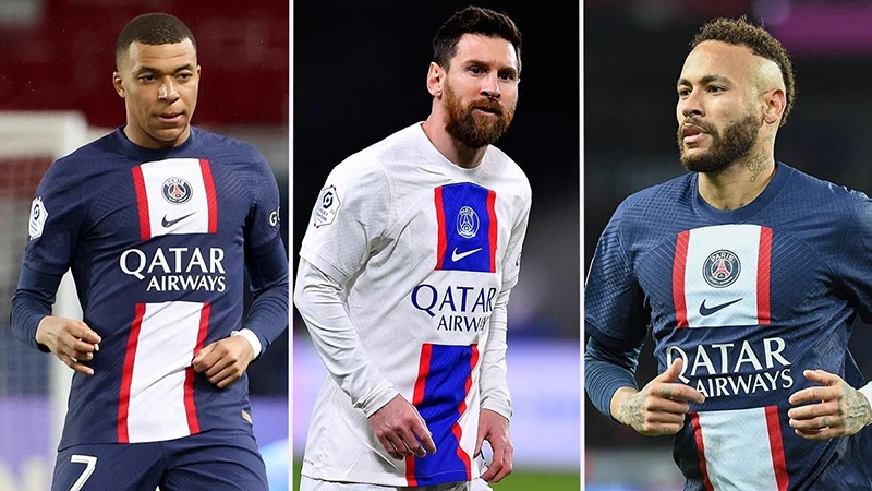 Bộ ba Mbappe, Messi và Neymar sẽ không còn chơi chung ở mùa tới. ẢNH: MIRROR