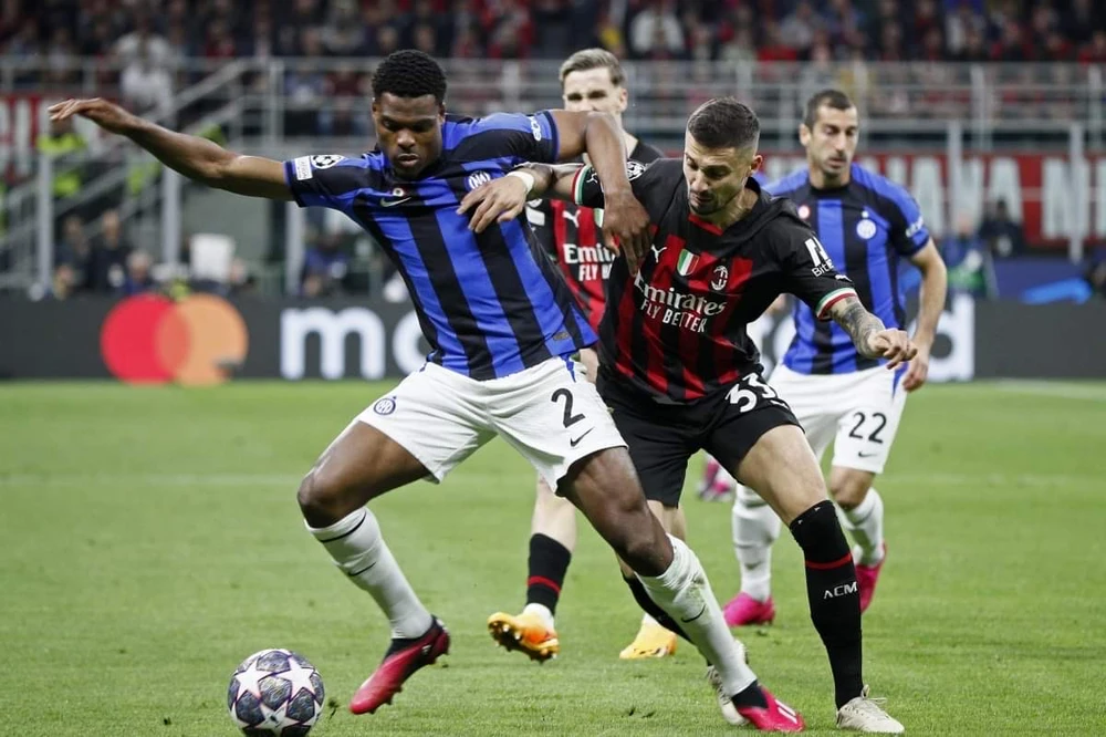 AC Milan thi đấu lép vế hoàn toàn trước Inter Milan. Ảnh: Reuters