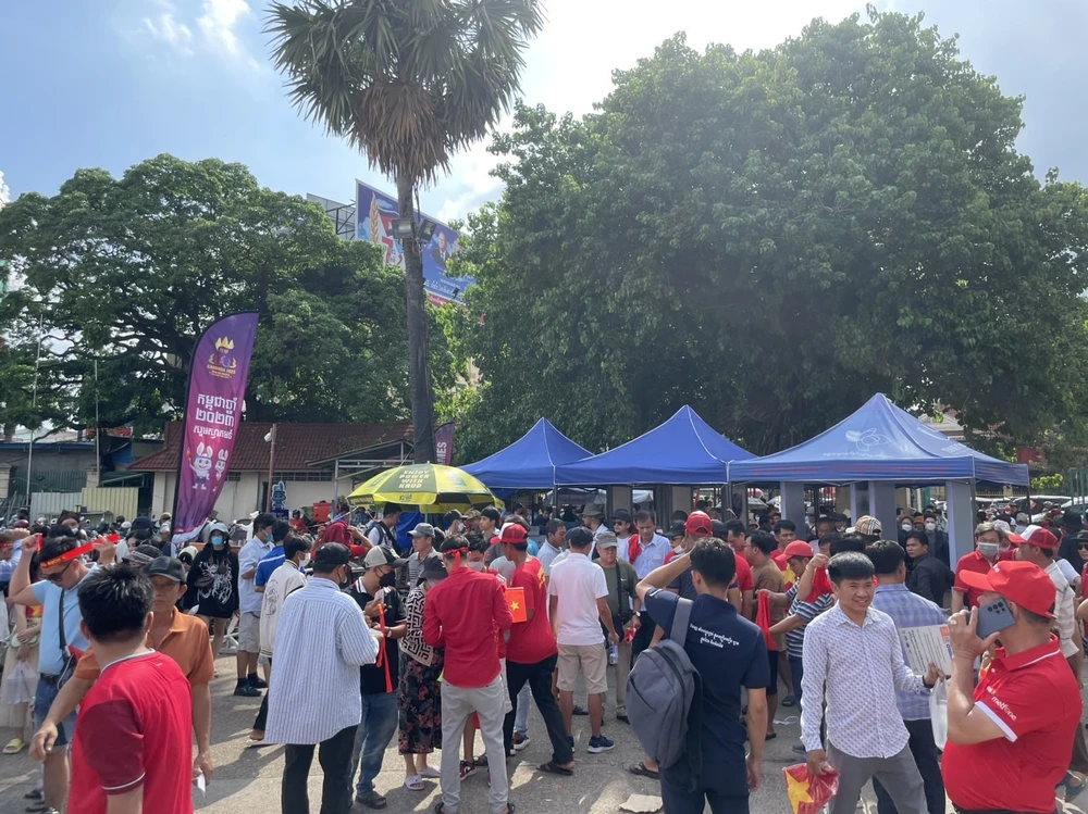 Bàn thua phút bù giờ khiến Việt Nam thành cựu vương SEA Games ảnh 6