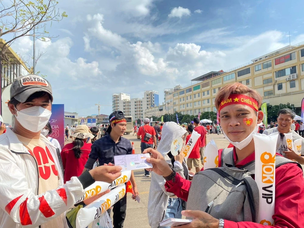 Bàn thua phút bù giờ khiến Việt Nam thành cựu vương SEA Games ảnh 8