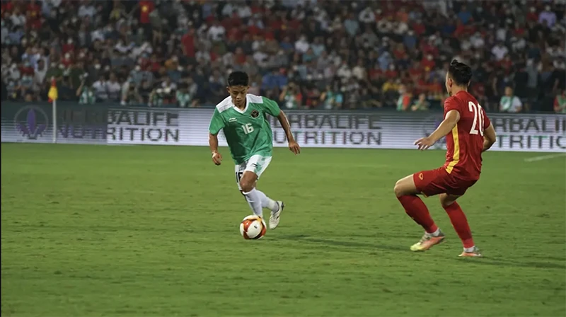Trận U-23 Indonesia gặp Việt Nam tại SEA Games 2021. ẢNH: BOLA Trận U-23 Indonesia gặp Việt Nam tại SEA Games 2021. ẢNH: BOLA