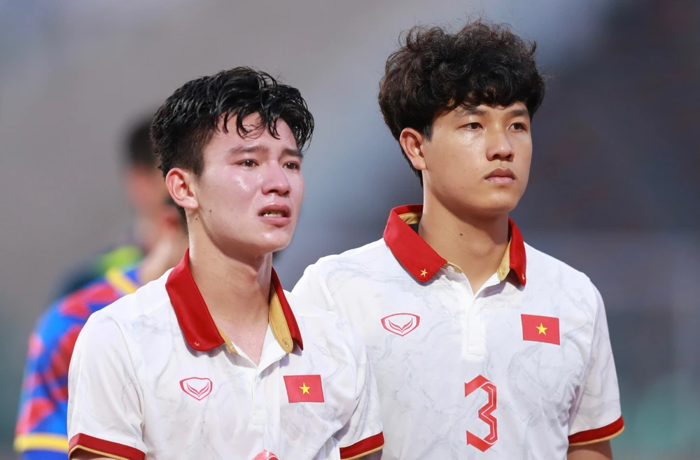 Bàn thua phút bù giờ khiến Việt Nam thành cựu vương SEA Games ảnh 25