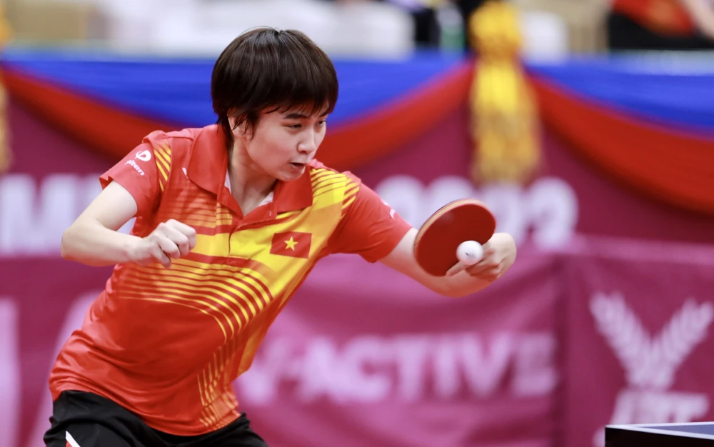Diệu Khánh giành HCĐ bóng bàn đơn nữ. ẢNH: ANH PHƯƠNG