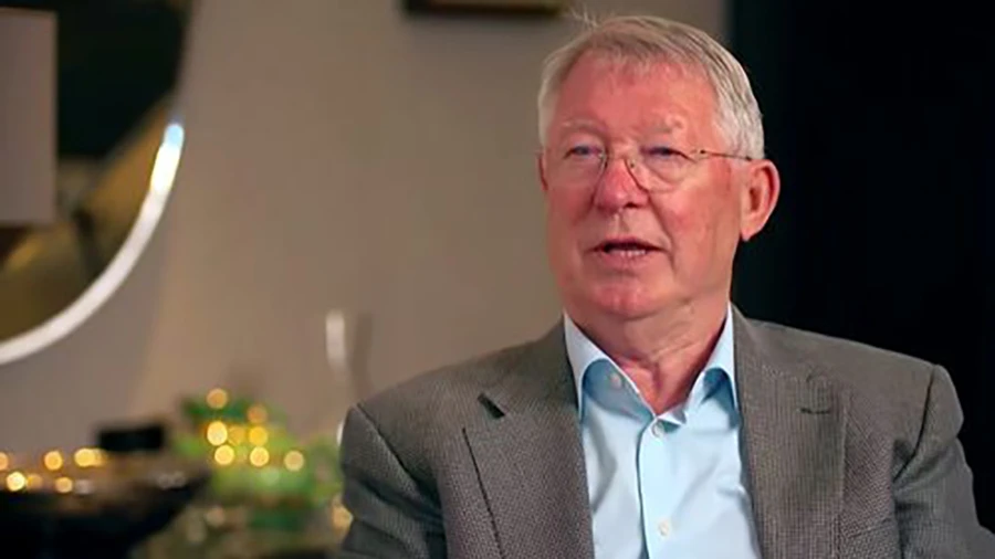 Sir Alex Ferguson là HLV huyền thoại của MU. ẢNH: MIRROR