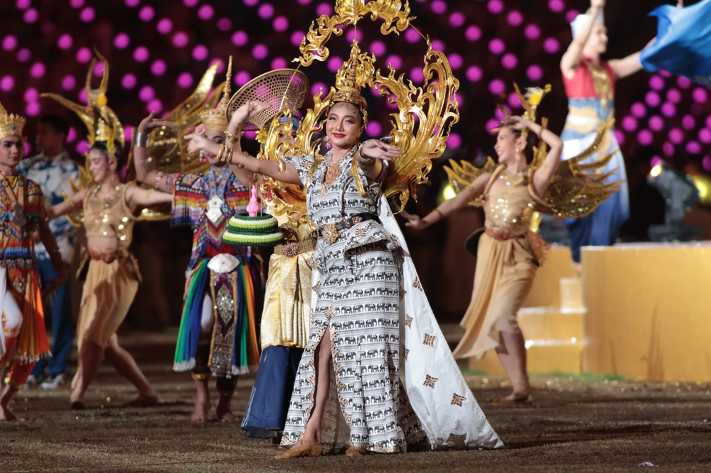 Tiết mục khép lại SEA Games 32.