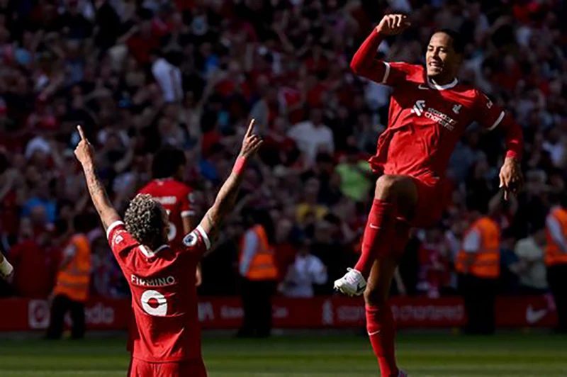 Firmino ghi bàn cuối cùng trong màu áo Liverpool ngay trên sân nhà Anfield. ẢNH: GETTY Firmino ghi bàn cuối cùng trong màu áo Liverpool ngay trên sân nhà Anfield. ẢNH: GETTY
