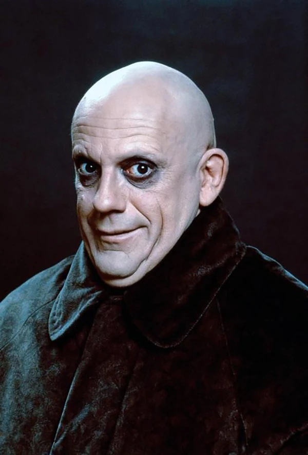 Nhân vật Uncle Fester trong phim The Addams Family. ẢNH MIRROR Nhân vật Uncle Fester trong phim The Addams Family. ẢNH MIRROR