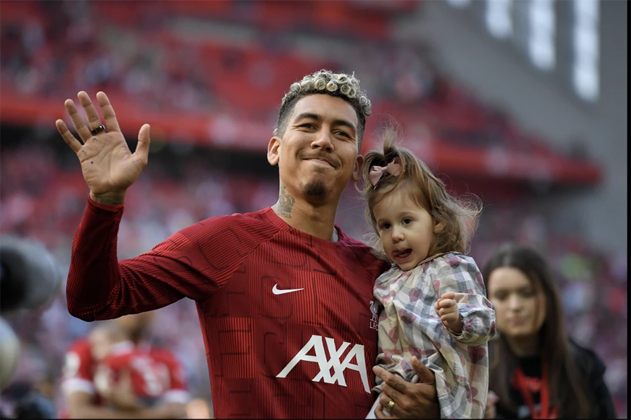 Firmino đã có ngày chia tay Liverpool trên sân nhà Anfield đầy cảm xúc. ẢNH: ALAMY