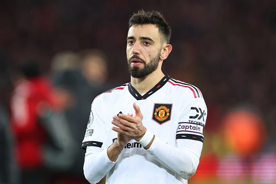 Bruno Fernandes sẽ mang băng đội trưởng MU trong trận chung kết FA Cup. ẢNH: GETTY
