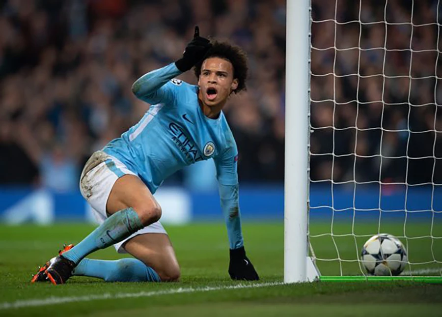 Sane phản đối vì trọng tài không công nhận bàn thắng của anh. ẢNH: GETTY