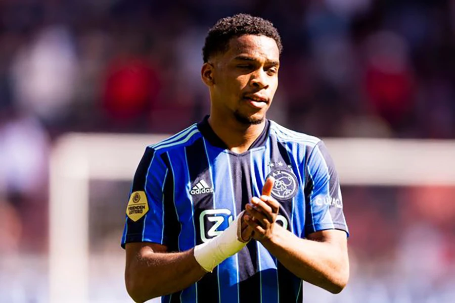 Jurrien Timber tuyên bố muốn rời Ajax vào mùa hè này. ẢNH: GETTY