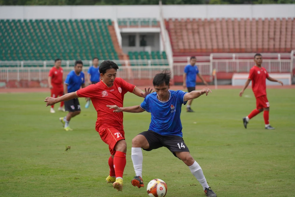 Trận đấu diễn ra quyết liệt nhưng đúng với tinh thần chơi hay, chơi đẹp, chơi hết mình.