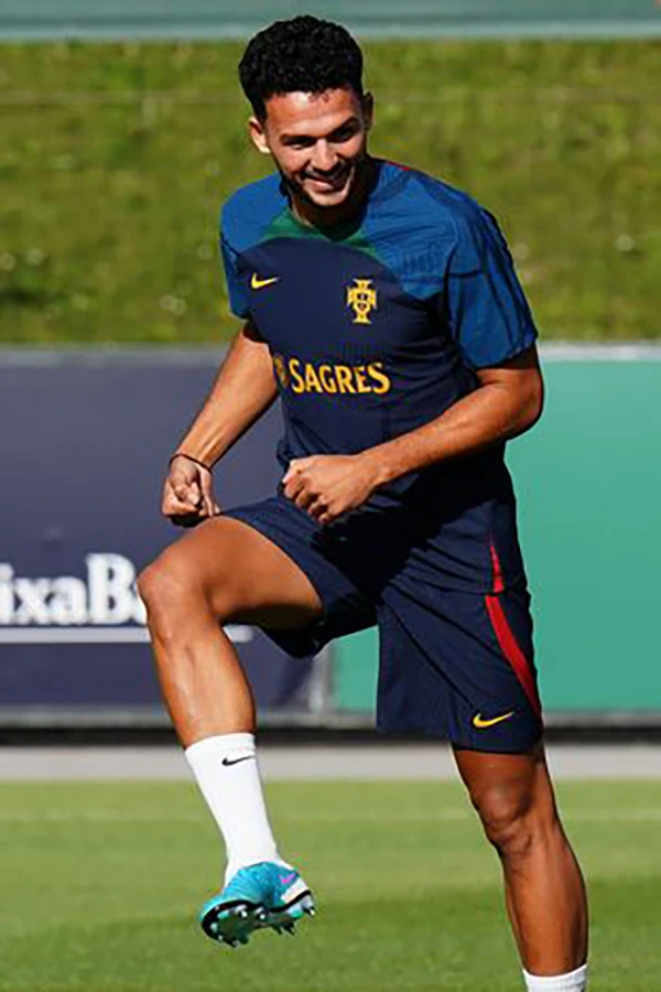 Goncalo Ramos đang cùng Bruno Fernandes tập trung ở tuyển Bồ Đào Nha. ẢNH: GETTY Goncalo Ramos đang cùng Bruno Fernandes tập trung ở tuyển Bồ Đào Nha. ẢNH: GETTY