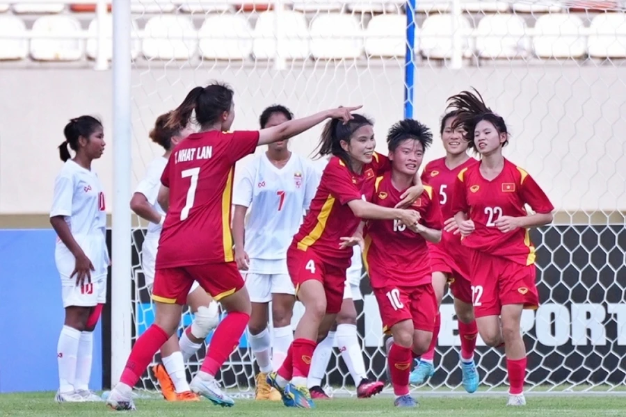 Minh Chuyên (10) ghi bàn thắng quý đưa U-19 Việt Nam vào chung kết. Ảnh: VFF Minh Chuyên (10) ghi bàn thắng quý đưa U-19 Việt Nam vào chung kết. Ảnh: VFF