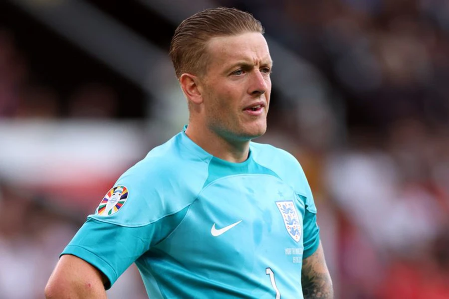 MU không thể sở hữu Pickford vì mức giá không tưởng Everton đưa ra. ẢNH: DAILY STAR