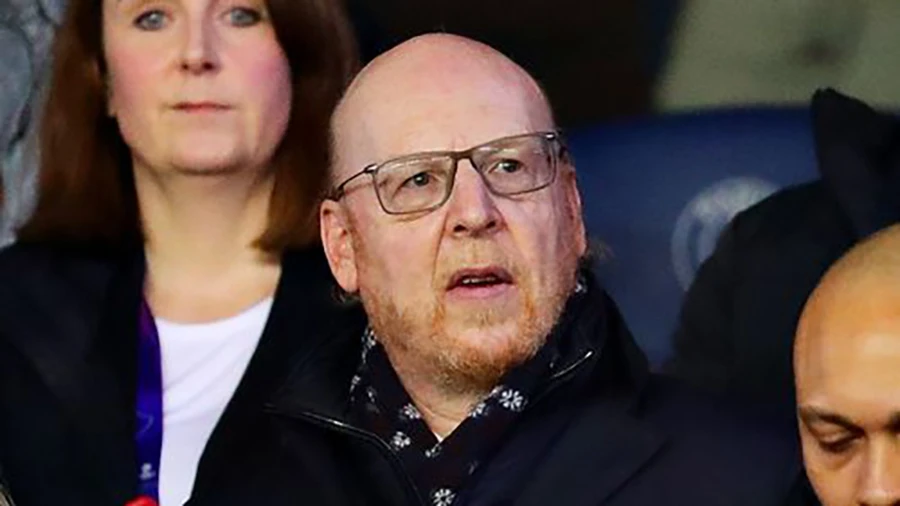 Avram Glazer theo dõi trận đấu của MU. ẢNH: GETTY