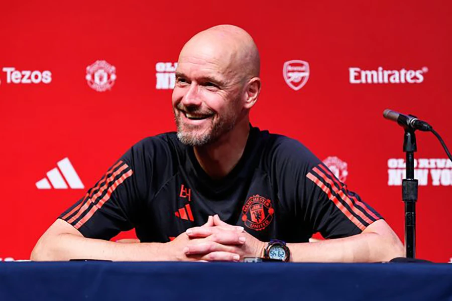 Ten Hag sẽ rất vui nếu MU tiếp tục kinh doanh tốt vì ông sẽ có nhiều tiền mua cầu thủ hơn. ẢNH: GETTY