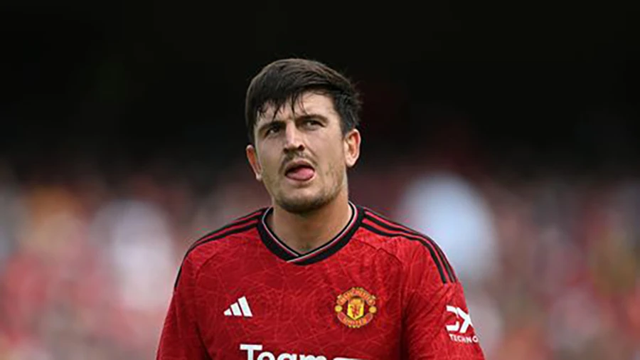 Maguire nhiều khả năng sẽ rời Old Trafford, bất chấp anh vẫn có tên trong đội hình MU. ẢNH: GETTY