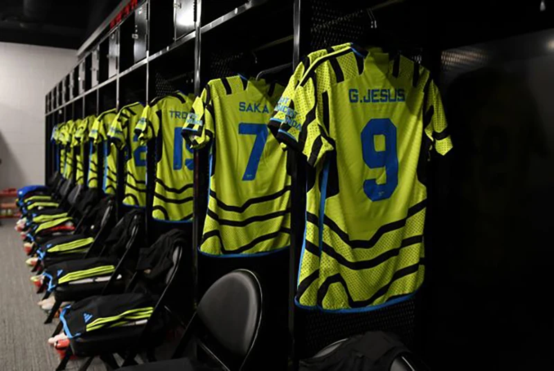 Trang phục thi đấu thứ ba của Arsenal được cho là xấu nhất lịch sử. ẢNH: GETTY