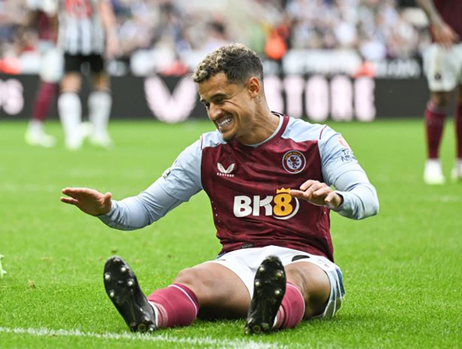 Aston Villa "trượt chân nặng nề" trong ngày khai mạc Premier League. ẢNH: GETTY