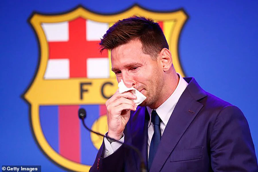 Messi đã rời Barcelona trong nước mắt... ẢNH: GETTY