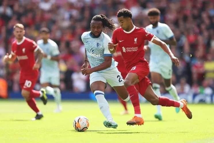 Với 3 điểm có được trước Bournemouth, Liverpool tạm leo lên vị trí thứ 3 trên bảng xếp hạng. Ảnh: Getty