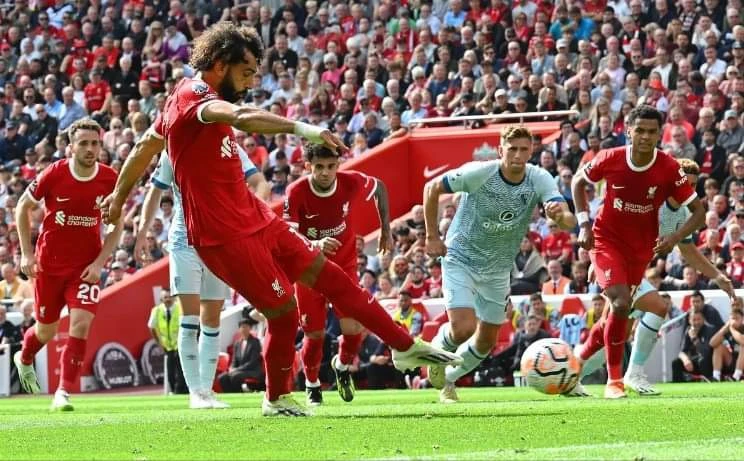 Salah vẫn chưa thực sự lấy lại phong độ dù góp công lớn trong chiến thắng 3-1 của Liverpool. Ảnh: Getty