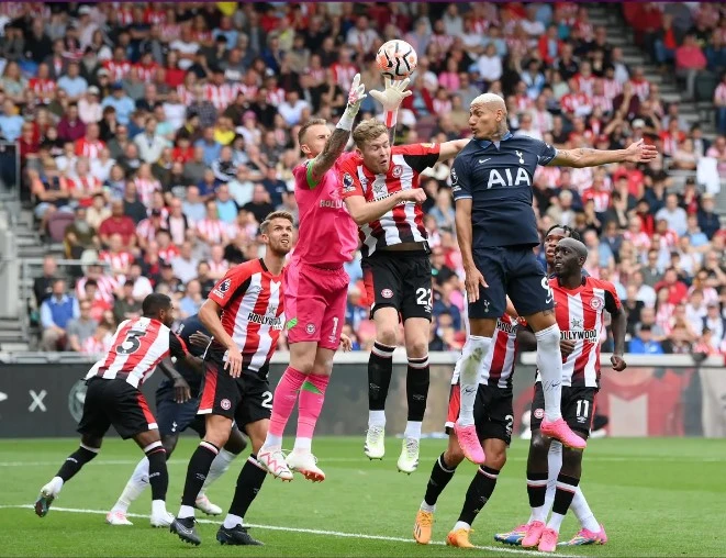 Hàng công của Tottenham vẫn chưa thể làm cho CĐV Gà trống an tâm. Ảnh: Getty